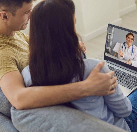 Couples-in-teletherapy-session-qlwrmelvyhlt38ntkqp9mwcks11v1p6sxj1x61drzw